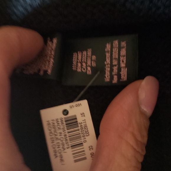 Victoria"s Secret hat - Picture 3 of 4